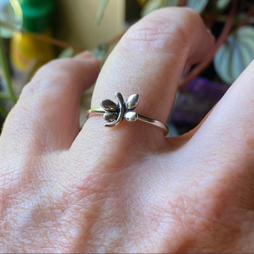 Dragonfly Sterling Silver Minimalist Ring Sizes 6,7,8